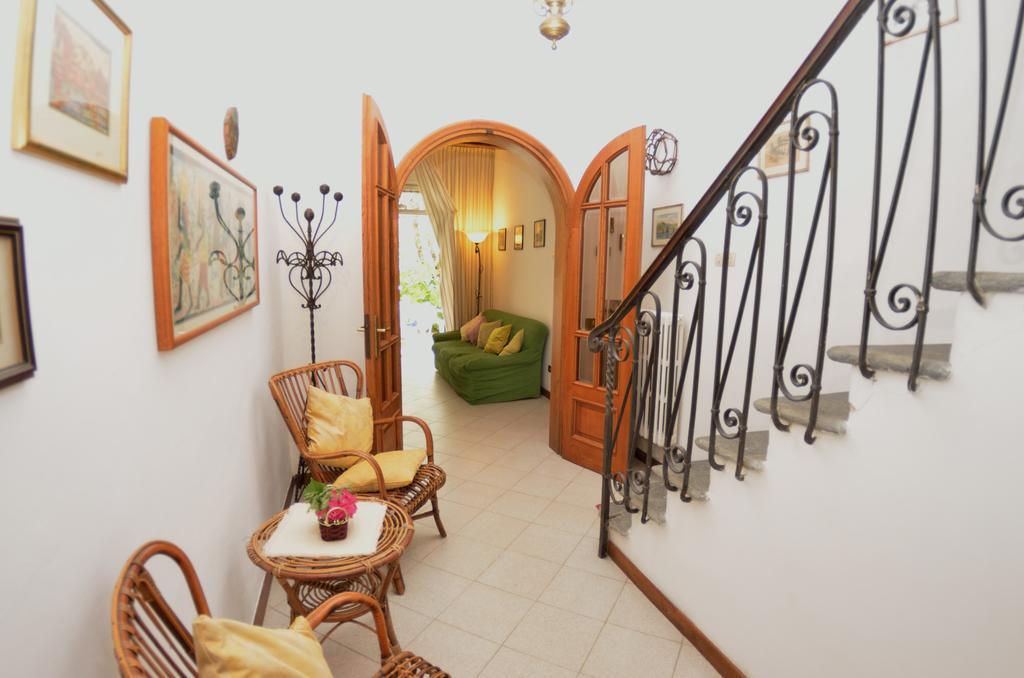 Casa Romana Виареджо Экстерьер фото